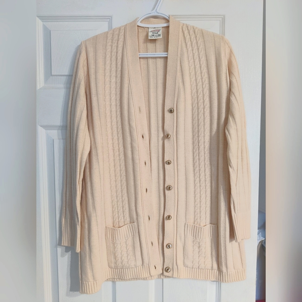 Vintage St Michael ( Marks & Spencer ) Cream Soft Wool Sweater Cardigan